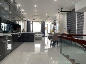 BAN NHA VAN PHUC CITY 1