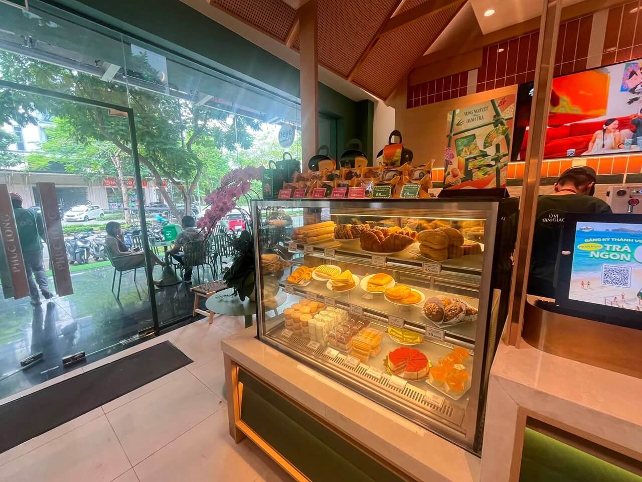 cafe phuc long van phuc city thu duc tp hcm 3